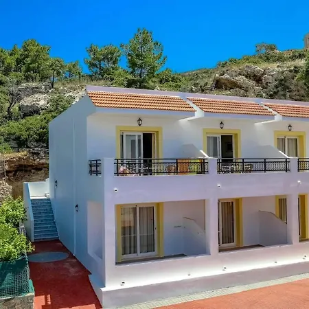 Coloma Pefkos شقة *