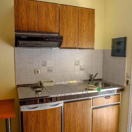 Coloma Pefkos * Pefki